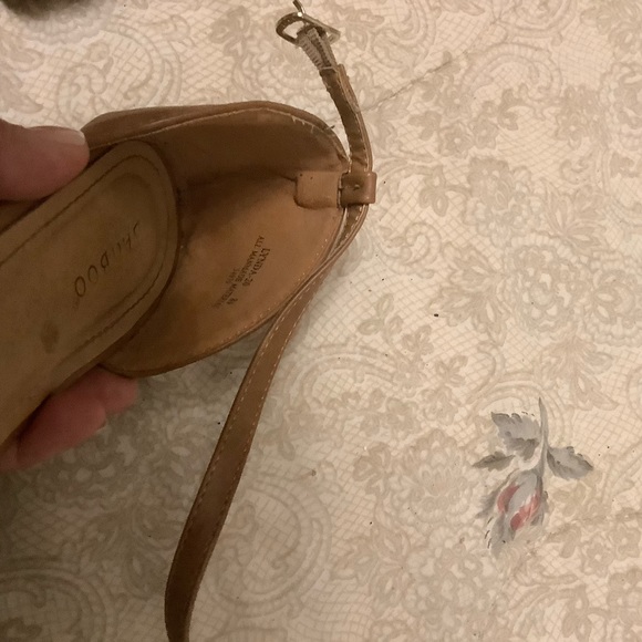 Bamboo 8.5 sandals great condition - Picture 5 of 7